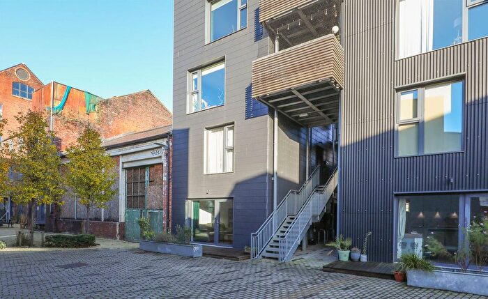 2 Bedroom Flat To Rent In Cotton Mill Walk, Sheffield, S3