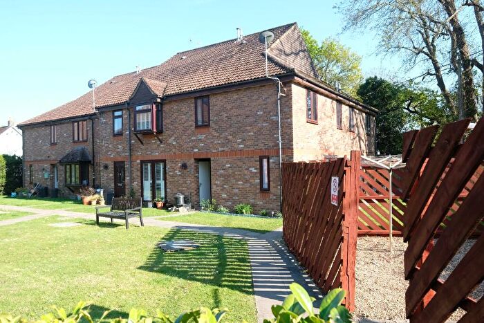 2 Bedroom Mews To Rent In Vicarage Road, Vicarage Road, Marchwood, Southampton, SO40