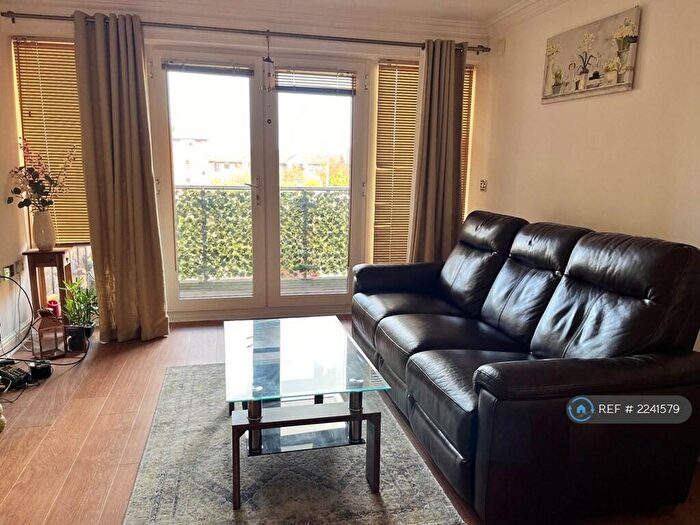 2 Bedroom Flat To Rent In Crookes, Sheffield, S10