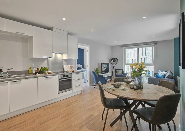 2 Bedroom Flat To Rent In Silbury Boulevard, Milton Keynes, MK9