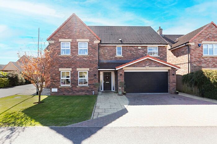 4 Bedroom Detached House For Sale In Sycamore Close, Howden, Goole, Yorkshire, DN14