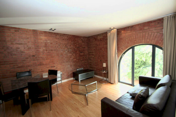 2 Bedroom Apartment To Rent In Arnold Road, London, E3