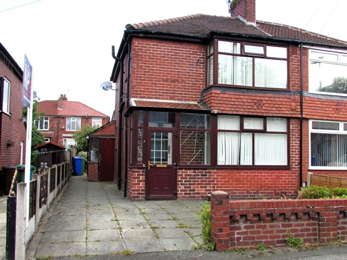 Houses for sale in Culross Avenue, Manchester, M40