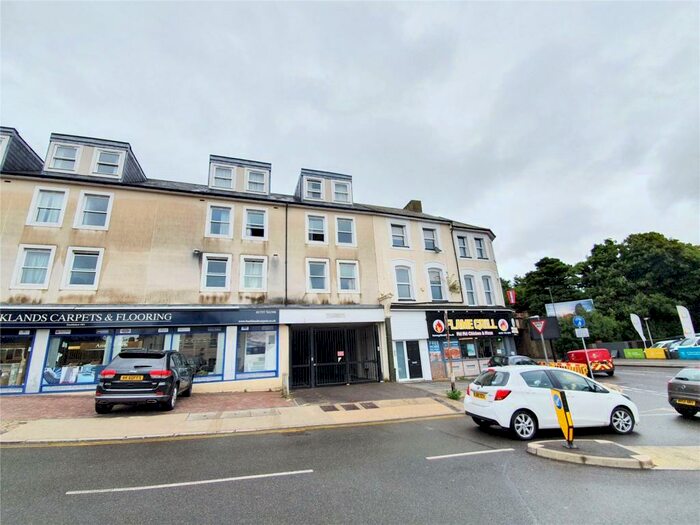 1 Bedroom Apartment To Rent In Grovehill Road, Redhill, Surrey, RH1