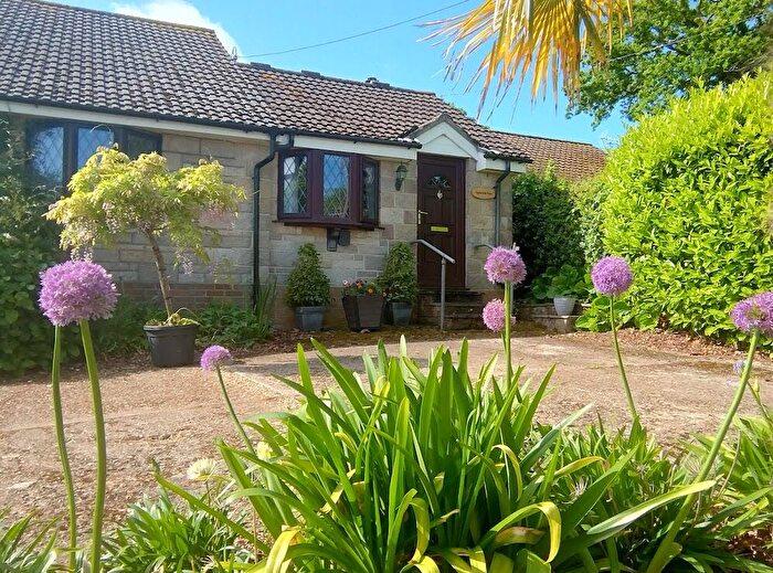 1 Bedroom Apartment To Rent In Bunkers Lane, Rookley, PO38