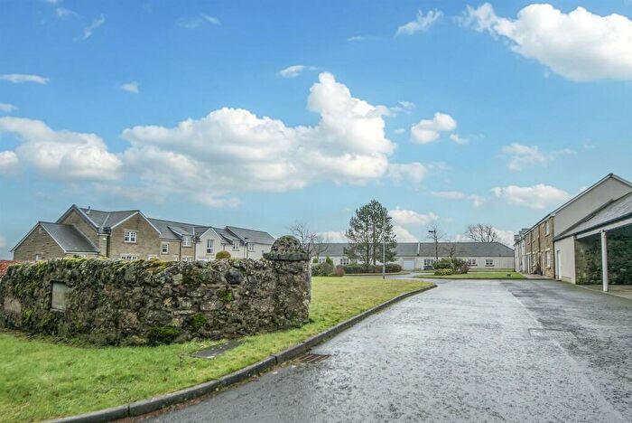 4 Bedroom Link Detached House For Sale In Craigowmill, Milnathort, KY13
