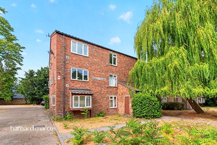 2 Bedroom Flat For Sale In Beachborough Road, Bromley, BR1