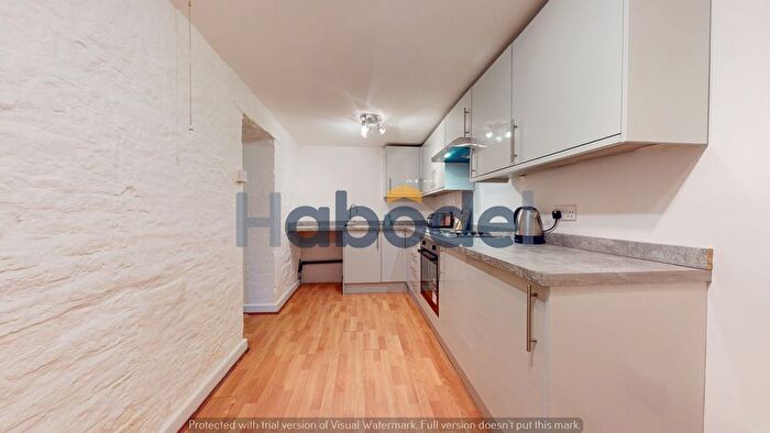 2 Bedroom Terraced House To Rent In Lockwood, Huddersfield, HD4