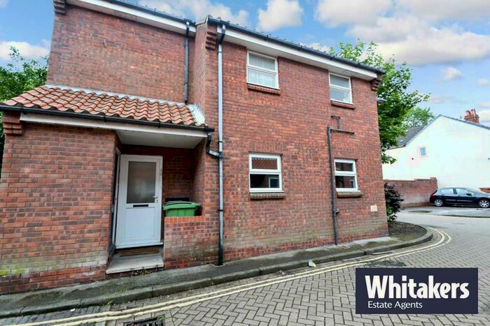 2 Bedroom Apartment To Rent In Grove Hill, Hessle, HU13