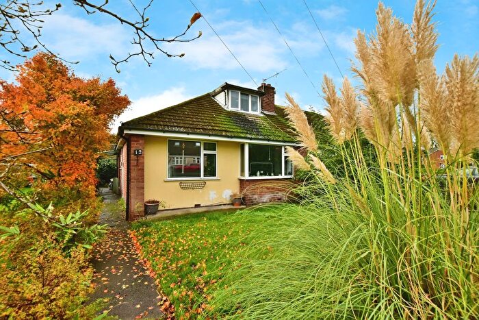 3 Bedroom Bungalow For Sale In Sycamore Drive, Lymm, Cheshire, WA13