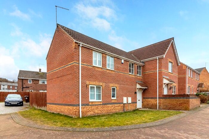 3 Bedroom Semi-Detached House To Rent In Portland Street, Barnsley, S70