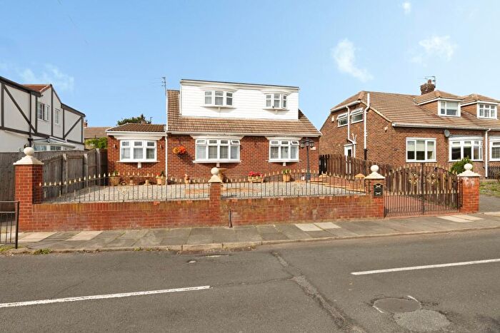 3 Bedroom Detached Bungalow For Sale In Wavendon Crescent, Sunderland, SR4