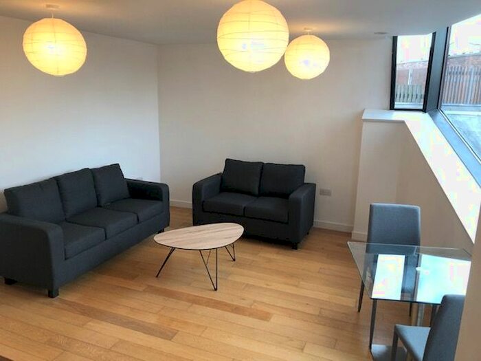 2 Bedroom Flat To Rent In Islington Wharf, Great Ancoats Street, Manchester, M4