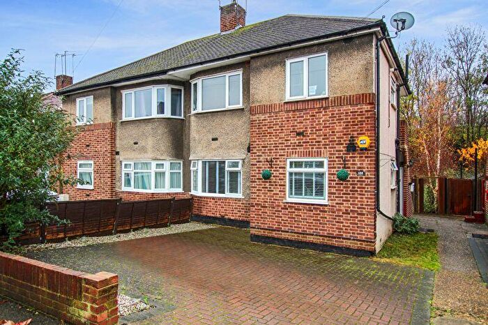 2 Bedroom Maisonette For Sale In Eversley Avenue, Barnehurst, DA7