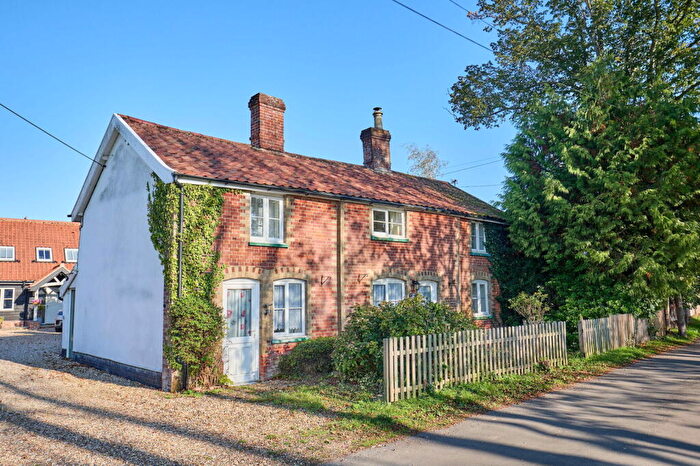 4 Bedroom Detached House For Sale In The Green, Old Buckenham, NR17