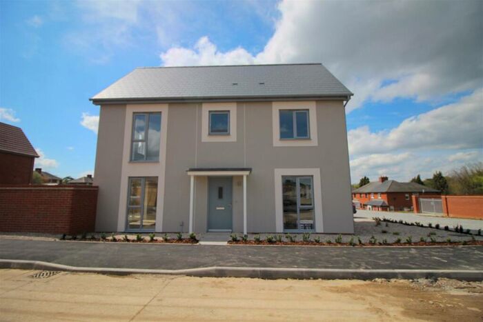 3 Bedroom Detached House To Rent In Bayes Avenue, Coggeshall, Colchester, CO6