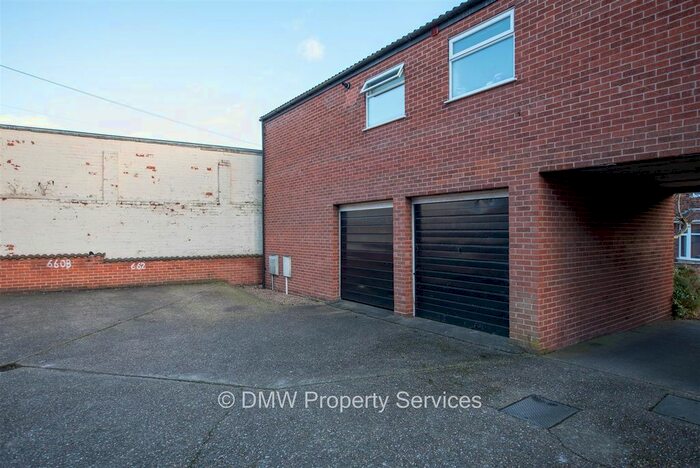 Garage / Parking To Rent In Woodborough Road, Mapperley, Nottingham, NG3