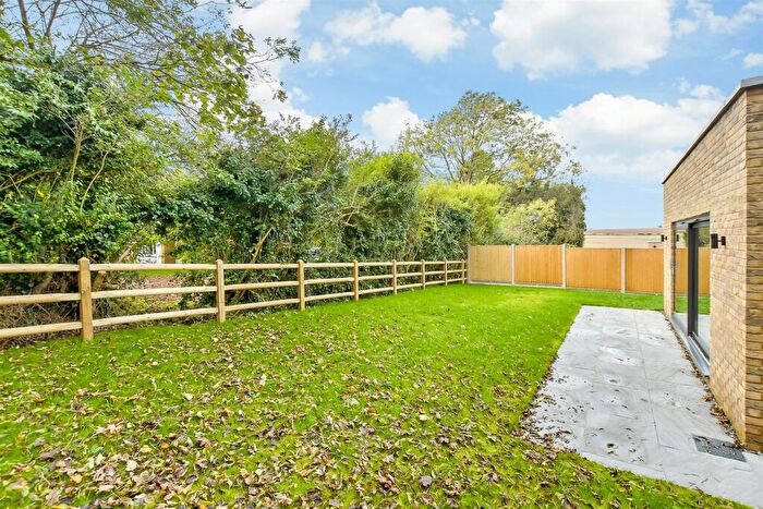 4 Bedroom Detached House For Sale In Station Road, Dover, Kent, CT15
