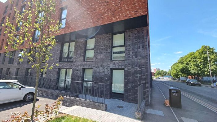 4 Bedroom House To Rent In Dyer Street, Salford, M5