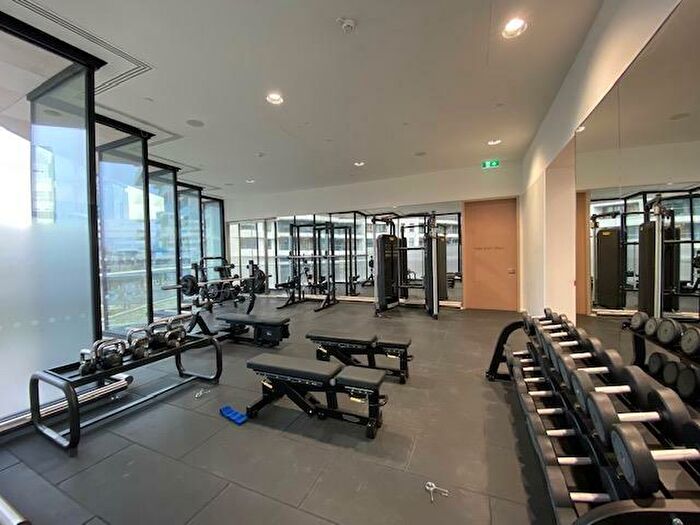 1 Bedroom Apartment For Sale In Park Drive, Canary Wharf, E14