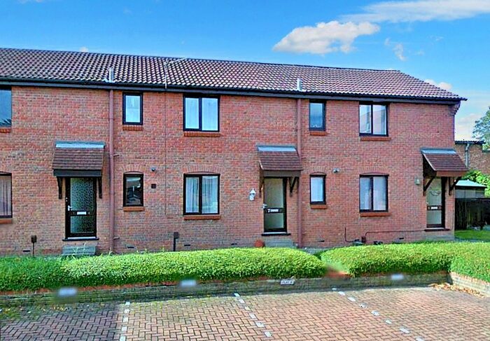 Studio To Rent In Birchwood Mews, Harrogate, HG2