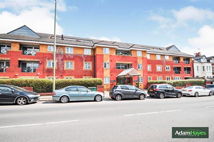 2 Bedroom Apartment To Rent In Regents Park Road, Finchley Central, N3