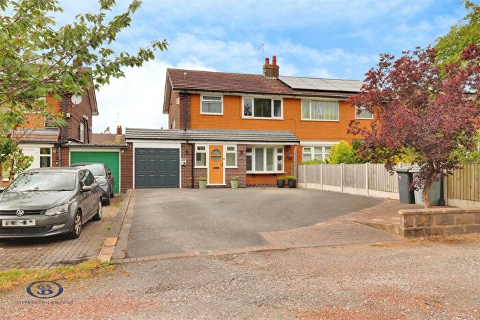 3 Bedroom Semi-Detached House For Sale In Crewe Road, Alsager, ST7