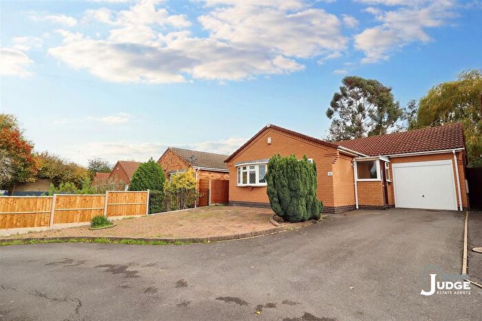 2 Bedroom Detached Bungalow For Sale In Fontwell Drive, Glen Parva, Leicestershire, LE2
