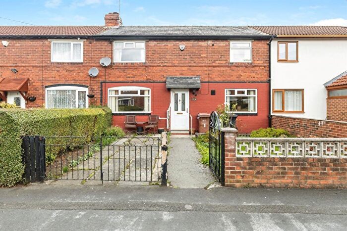 3 Bedroom Terraced House For Sale In Middleton Park Crescent, Leeds, LS10