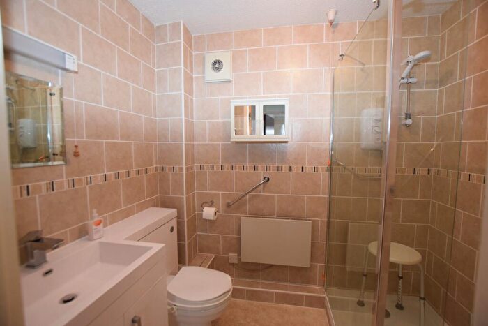 1 Bedroom Apartment For Sale In Lady Place Court, Market Square, Alton, Hampshire, GU34