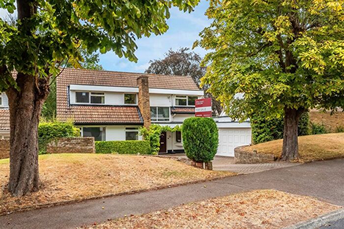 4 Bedroom Detached House For Sale In Warren Avenue, South Cheam, SM2