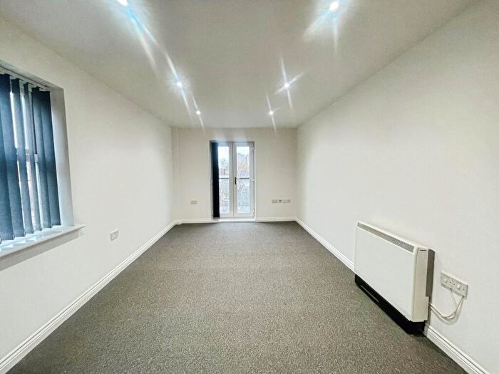 2 Bedroom Flat To Rent In Calcutta Road, Tilbury, RM18