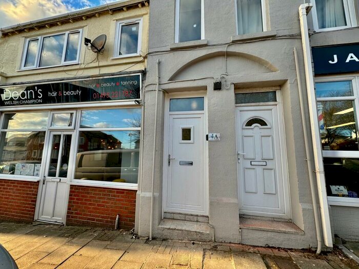 2 Bedroom Apartment To Rent In Central Buildings, Oakdale, Blackwood, NP12