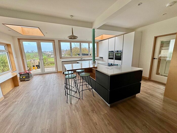 4 Bedroom Detached House To Rent In Seafield Avenue, Exmouth, EX8