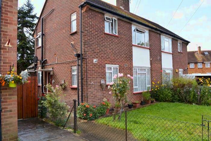 1 Bedroom Property To Rent In St Pauls Close Cowley, UB8