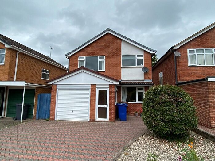 3 Bedroom Detached House For Sale In Westward Close, Uttoxeter, ST14