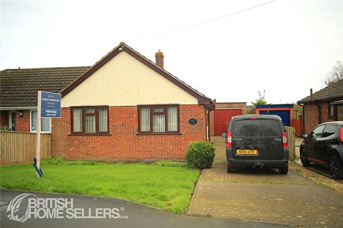 2 Bedroom Bungalow For Sale In Golf Road, Mablethorpe, Lincolnshire, LN12