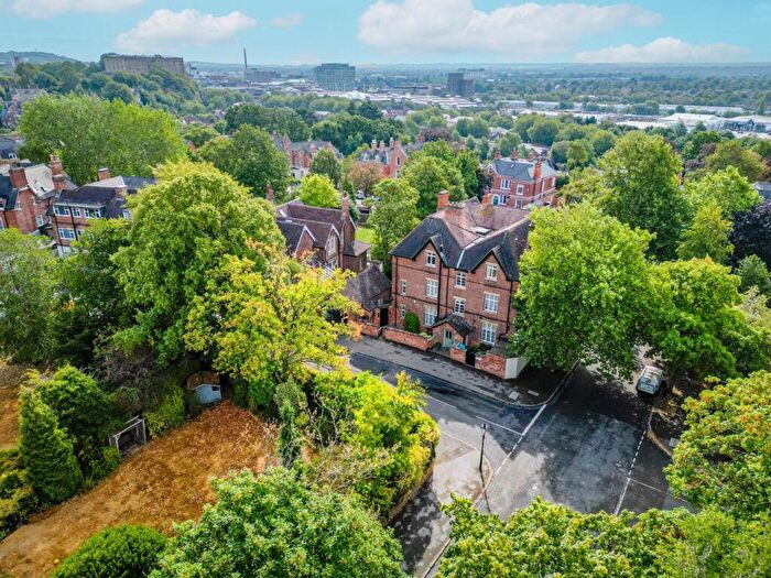 2 Bedroom Apartment For Sale In Cavendish Crescent South, Nottingham, NG7