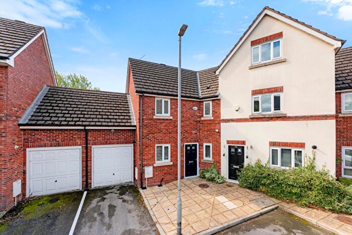 3 Bedroom Town House For Sale In Heatley Garden, Bolton Road, Bolton, BL5