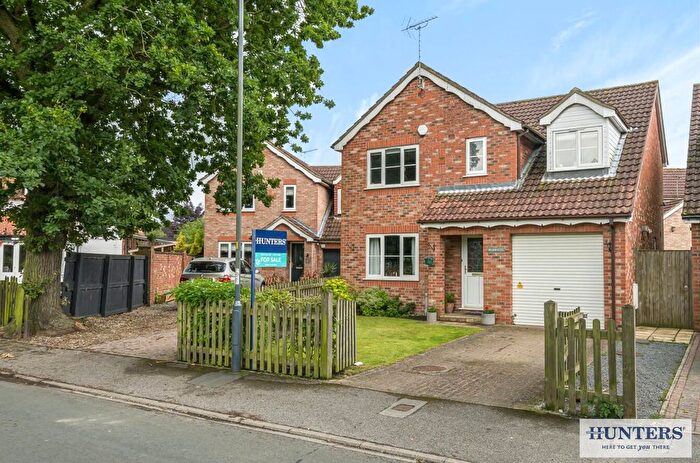 4 Bedroom Detached House For Sale In The Green, North Duffield, Selby, YO8