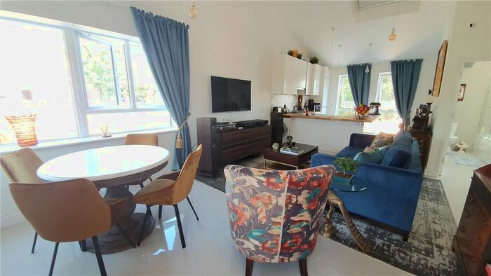 2 Bedroom Flat To Rent In Nicola Close, Harrow, Middx, HA3