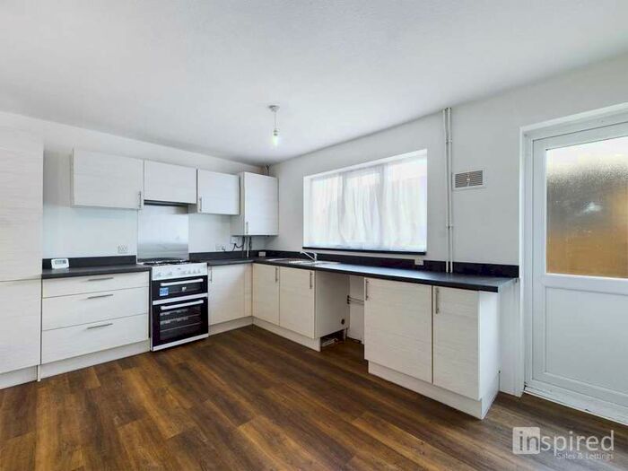 3 Bedroom Semi-Detached House To Rent In Crowthorp, Northampton, NN3