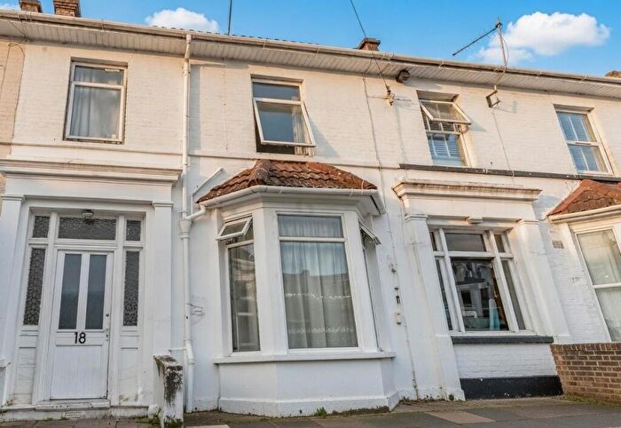 4 Bedroom Terraced House For Sale In Norwich Avenue, Bournemouth, BH2