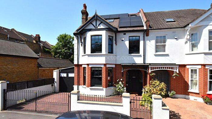 5 Bedroom Semi Detached House For Sale In Minster Road, Bromley, BR1