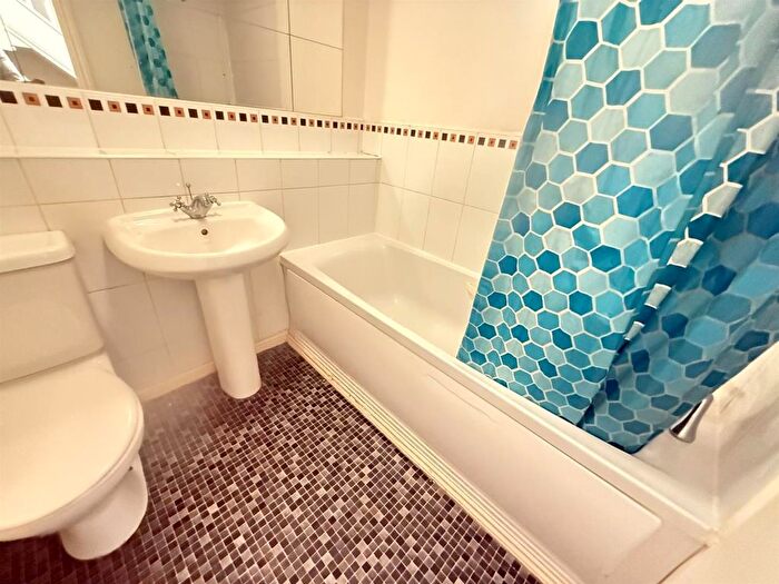 3 Bedroom Terraced House To Rent In Franchise Street, Darlaston, Wednesbury, WS10