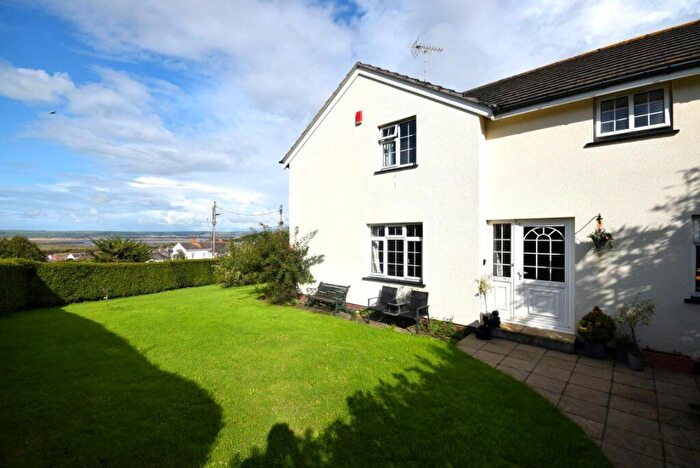 5 Bedroom House To Rent In Lakenham Hill, Northam, Bideford, EX39