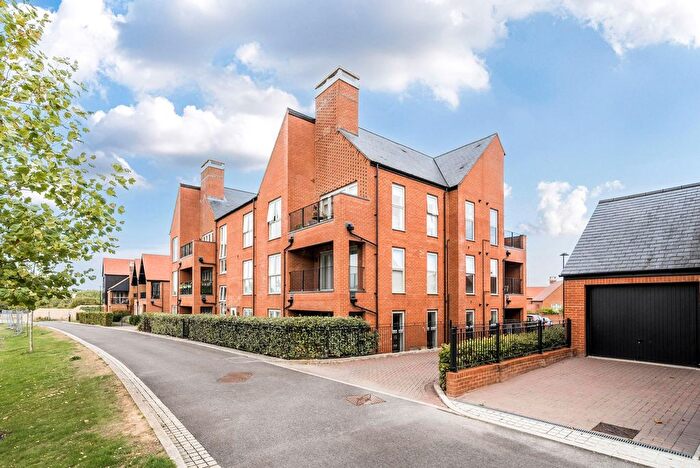 2 Bedroom Flat For Sale In Roman Drive, Winchester, SO22
