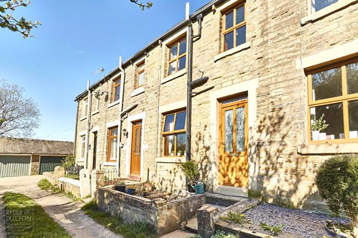 2 Bedroom Terraced House To Rent In Harrop Court Road, Diggle, Saddleworth, OL3