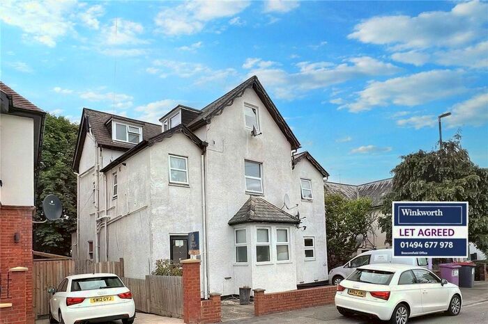 1 Bedroom Flat To Rent In Norfolk Road, Maidenhead, SL6