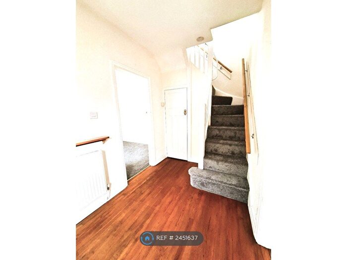 3 Bedroom Detached House To Rent In Lowlands Avenue, Wolverhampton, WV6